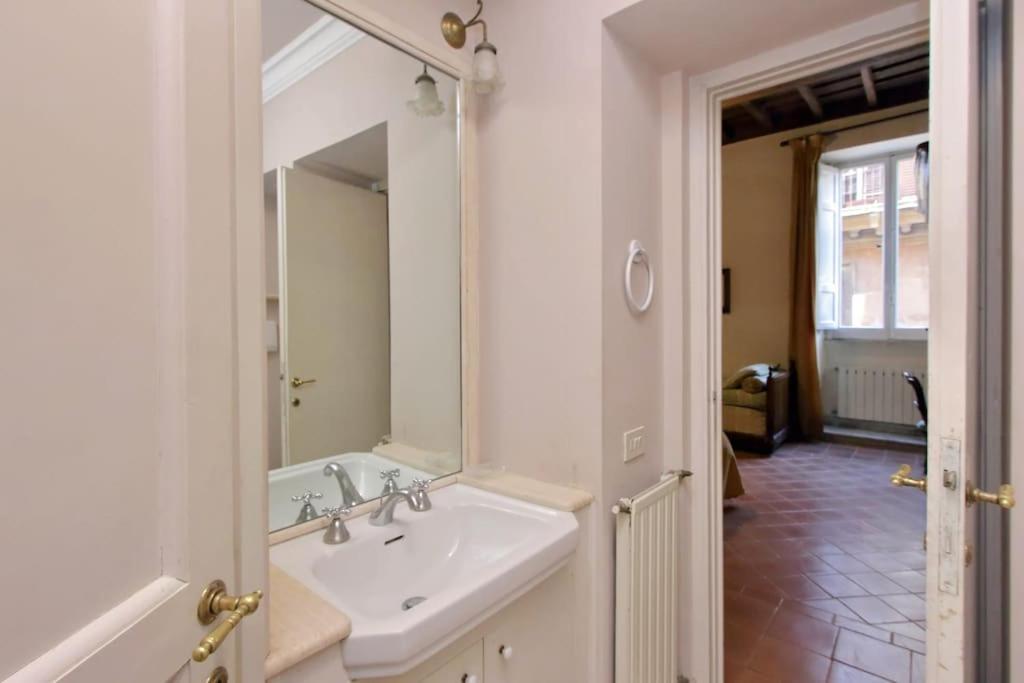 Navona Elegant Two Bedroom Apartment Róma Kültér fotó